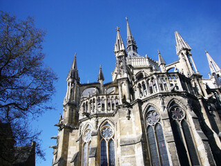 Fototapeta na wymiar Arrière de la cathédrale catholique romaine de Reims dans la Marne
