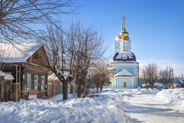 Assumption Church and a wooden house in Murom