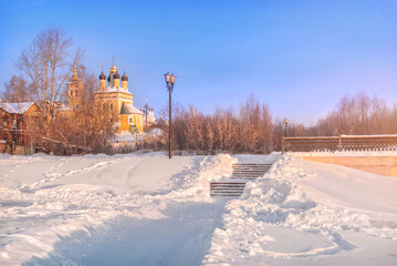 Church of St. Nicholas Naberezhny in the rays of the dawn sun in Murom
