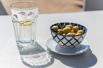Snacks at midday