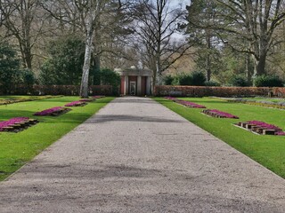 Weg durch den Friedhof Ohlsdorf