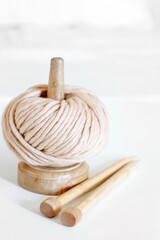Yarn With Knitting Needles, Yarn Skein Ball For Knitting, Bulky Yarn For Knitting, Chunky Wool Yarn With Wooden Knitting Needles