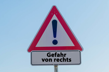 Gefahr von Rechts
