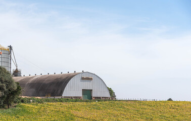 Large agricultural granary for grain storage