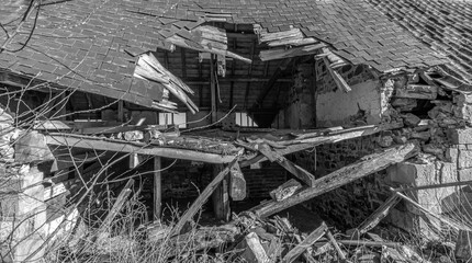 old abandoned farm and outbuildings in morpeth