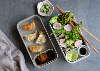 Homemade Japanese meal / Stir Fried Chasoba with Gyoza Bento / Delicious and healthy for a clean living lifestyle