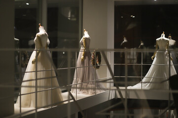 ウェディングドレス