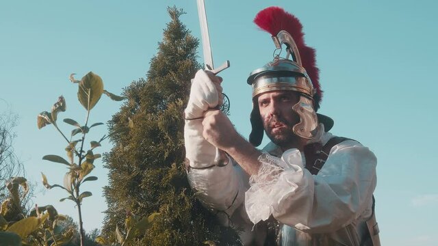 roman pledging alligience with sword