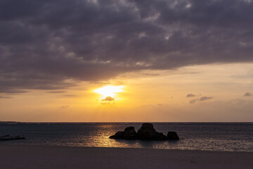 Fototapeta na wymiar 沖縄　北谷　アラハビーチの夕日
