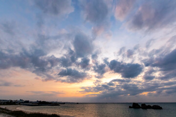 沖縄　北谷　アラハビーチの夕焼け