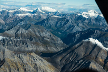 5000 Meter über der Brooks Range im Norden Alaskas - Luftbild