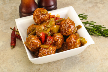 Meat ball in tomato sauce