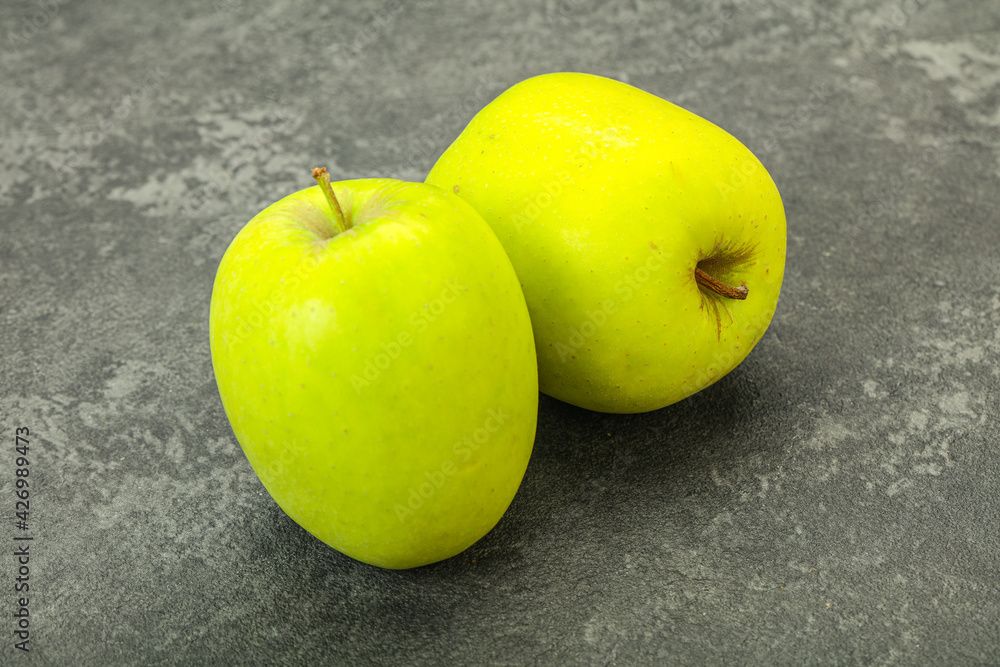 Wall mural Two ripe green sweet apples