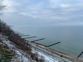 Fototapeta na wymiar On the Baltic Sea coast in the middle of winter