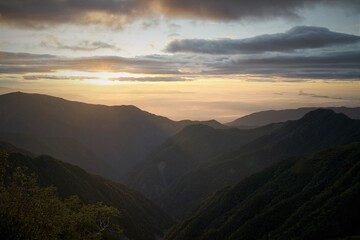 南アルプス白根三山の登山風景