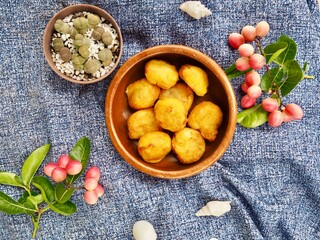 Nuggets chicken vegetables in a bowl