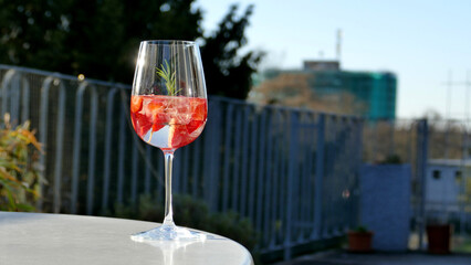 Drink auf der Sonnenterrasse