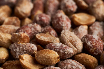 Oven baked peanuts in skin