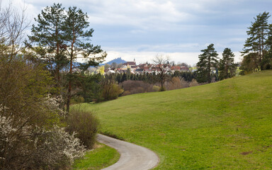 Fototapeta na wymiar Landschaft bei Hechingen-Beuren (Hohenzollern)