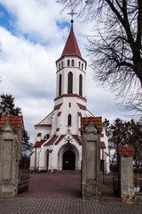 Obraz premium Church of the Holy Apostles Peter and Paul on the Bug river in Swierzach