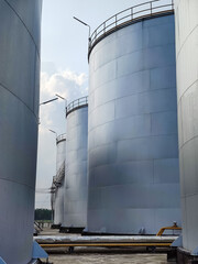 Crude oil export factory industry And oil storage tank. Industrial keeps oil area.