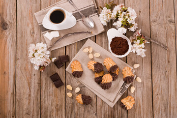 Butter cookies with chocolate.