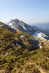 Vue sur le paysage environnant depuis le sommet de Pic Saint-Michel à Lans-en-Vercors (Isère,...