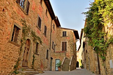 Fototapeta na wymiar fortified medieval village of Volpaia in the town of Radda in Chianti, Siena Italy