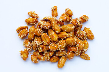 Fried peanuts with sugar and sesame seeds
