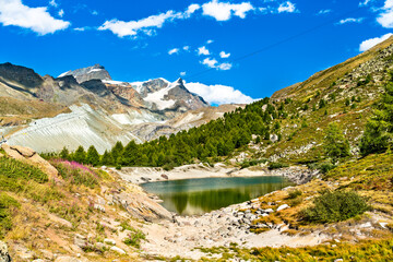 Fototapeta na wymiar Grunsee lake near Zermatt in Switzerland