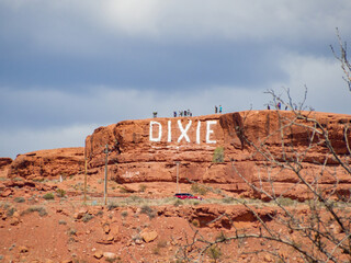 White Dixie letter of The Dixie Sugarloaf