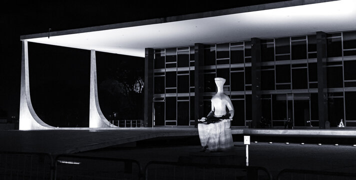 Supremo Tribunal Federal - STF. Justi&ccedil;a brasileira, Suprema Corte, Constitui&ccedil;&atilde;o. O STF &eacute; &oacute;rg&atilde;o m&aacute;ximo do sistema judici&aacute;rio brasileiro. Bras&iacute;lia, Distrito Federal - Brasil. 11, de Abril de 2021.	