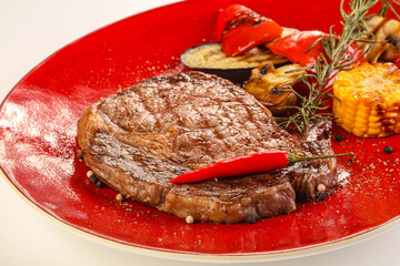 Delicous steak ribeye wtith vegetables