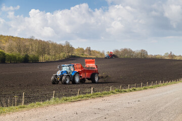 Tractors muck spreading - 427155257