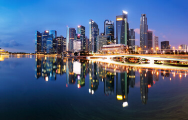 Fototapeta na wymiar Singapore skyline with skyscraper - Asia