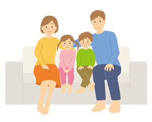 家族４人でソファーに座る、団らん