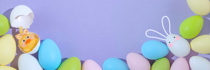 イースターエッグとひよこと白うさぎの背景 © mimi@TOKYO