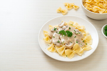 farfalle pasta with mushroom white cream sauce