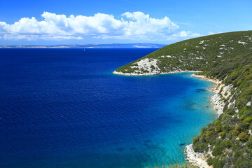 Fototapeta na wymiar Beautiful blue Adriatic sea on island Rab, Croatia