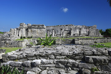 mexico pyramids mayan ancient city, landscape pre-columbian america chicenica maya