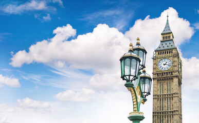 Fototapeta na wymiar House of Parliament in London Big Ben cloudy blue sky