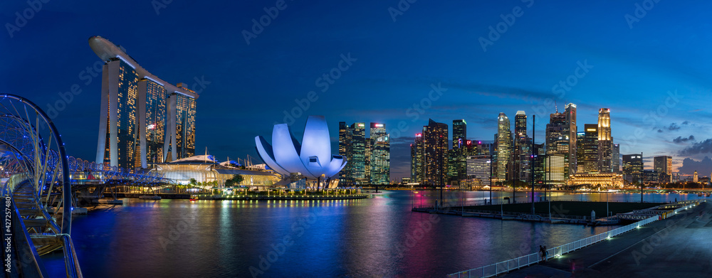 Wall mural Super wide image of Singapore Marina Bay Area at magic hour.	