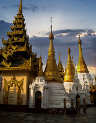 Fototapeta premium a temple in burma at the sightseeing