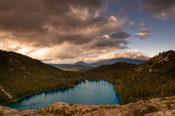Fototapeta premium Clouds Over Mt. Shasta and Heart Lake