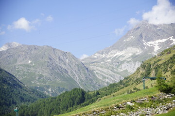 Wanderweg zum Abstieg zum Ortsteil Zeppichl von Pfelders in den Alpen, Südtirol