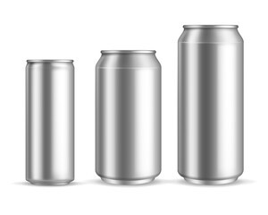 Aluminum cans realistic. Metallic blank beer or soda, water or juice can, silver empty drink packaging 300 330 500 ml. Marketing branding container mockup collection. Vector isolated set