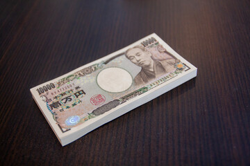 money in the pocket