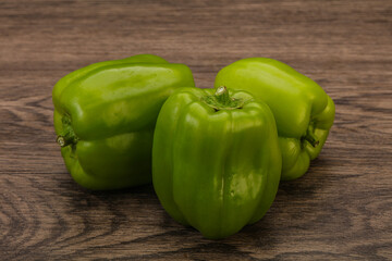 Green sweet bell pepper heap