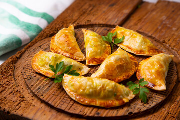 Argentinian empanadillas with minced meat and vegetables.