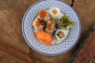 sushi dish